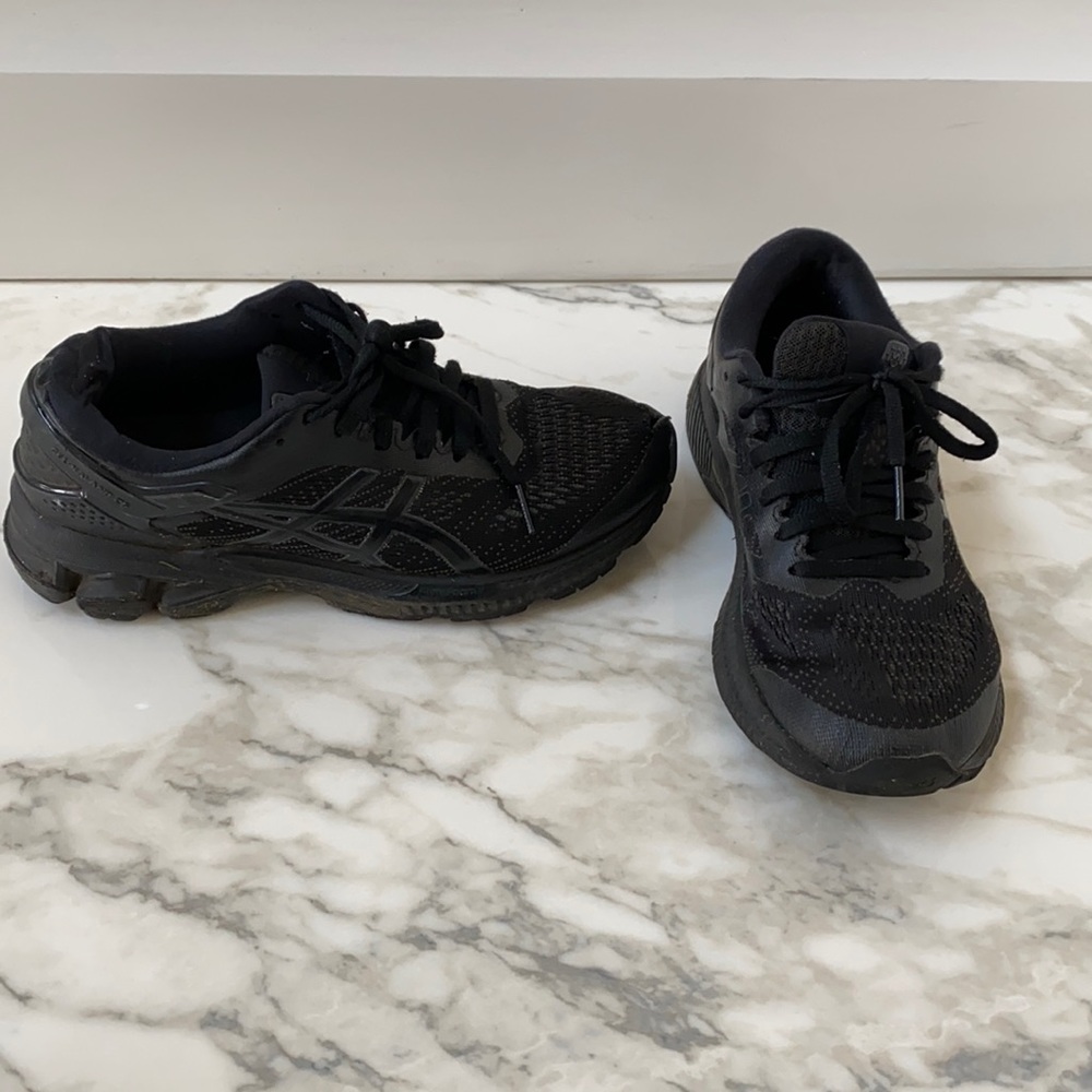 ASICS Gel Kayano 26 size 7.5 black Style #1012A457